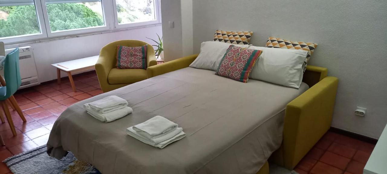 Estudio Vista Mar Com A/C E Acesso Privado A Praia Lejlighed Sesimbra Eksteriør billede
